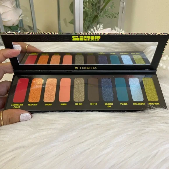 Melt Cosmetics Electrip Eyeshadow Palette Halloween - Picture 3 of 7